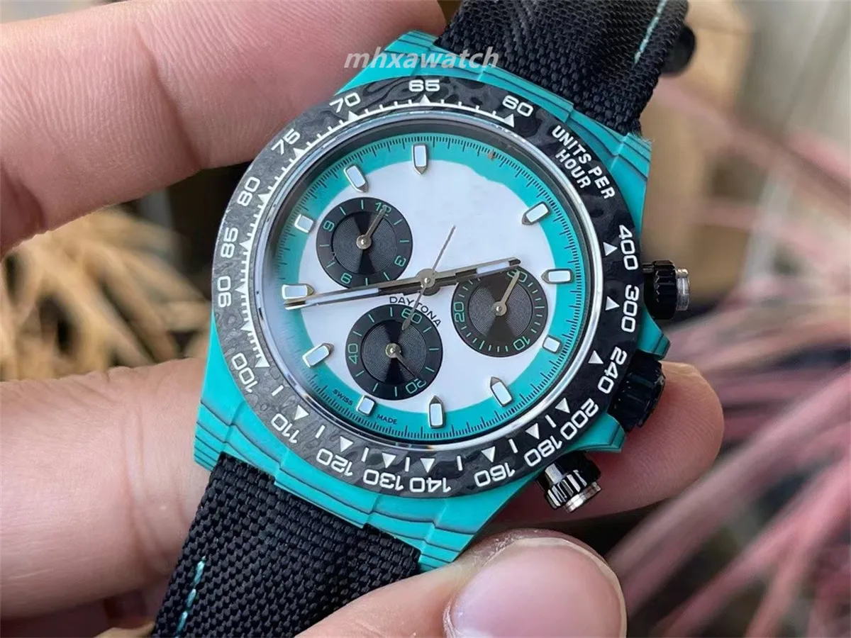 Men s Carbon Fiber Watch with 4130 Movement 40mm Diameter 12.4mm Thickness Sapphire Glass Mirror Ribbon