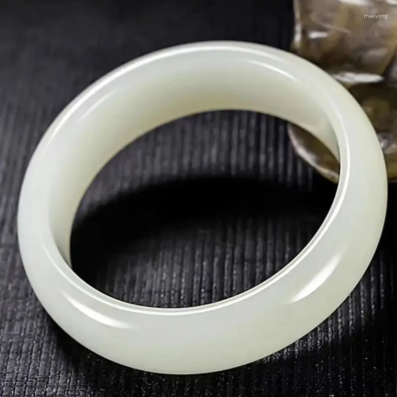 Bangle äkta naturlig vit jade armband charm smycken modetillbehör handskårning lycklig amulett gåva