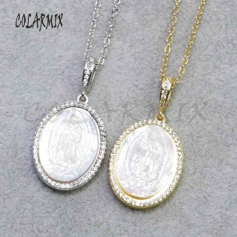 Chaînes 5 brins Style religieux Vierge Marie Pendentif Collier Blanc Coquille Bijoux Pave Zircone Médaille Cadeau Pour Femmes 5210