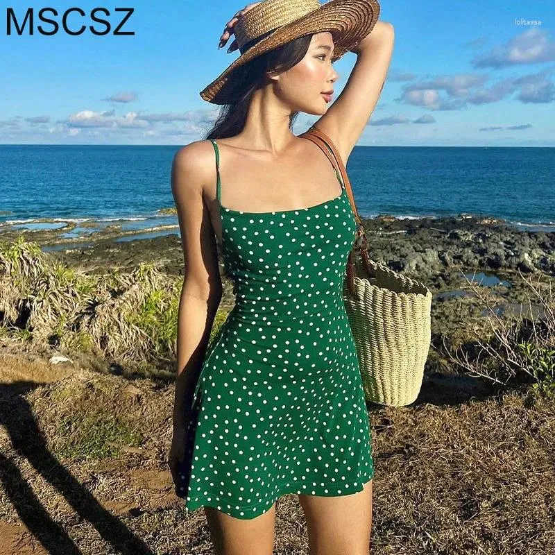 Lässige Kleider Grüne Tupfen TOT MINI Kleid Spaghetti Gurt Rückenless sexy Strand Frauen Fashion Boho Sommer 2024