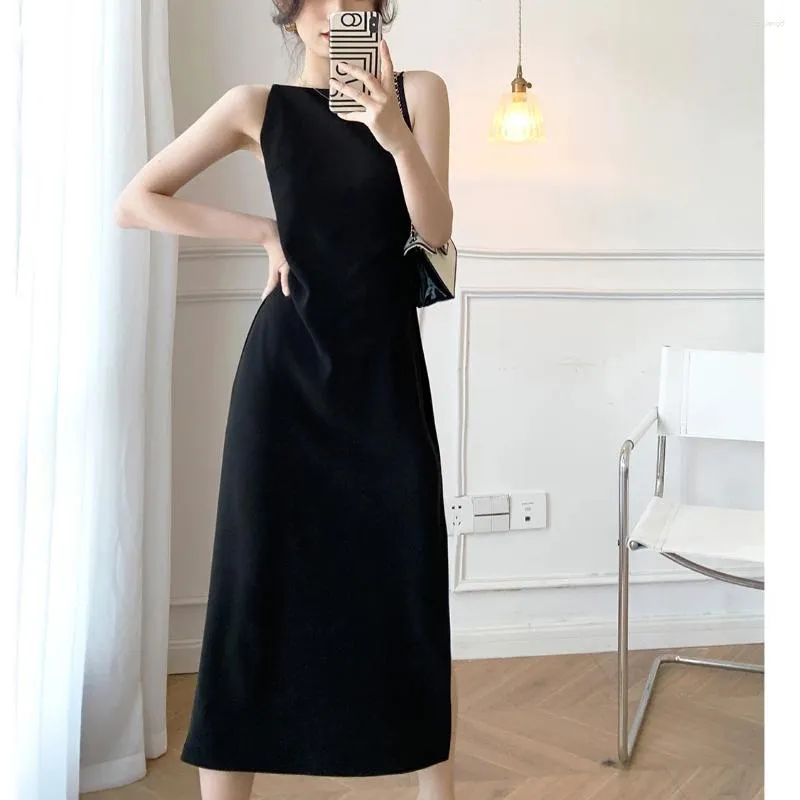 Parti Elbiseleri Siyah Hepburn Tarzı Tek Omuzlu Elbise Yaz 2024 Sezon Fransız Yüksek Sınıf Şifon Nazik İlk Aşk Etek
