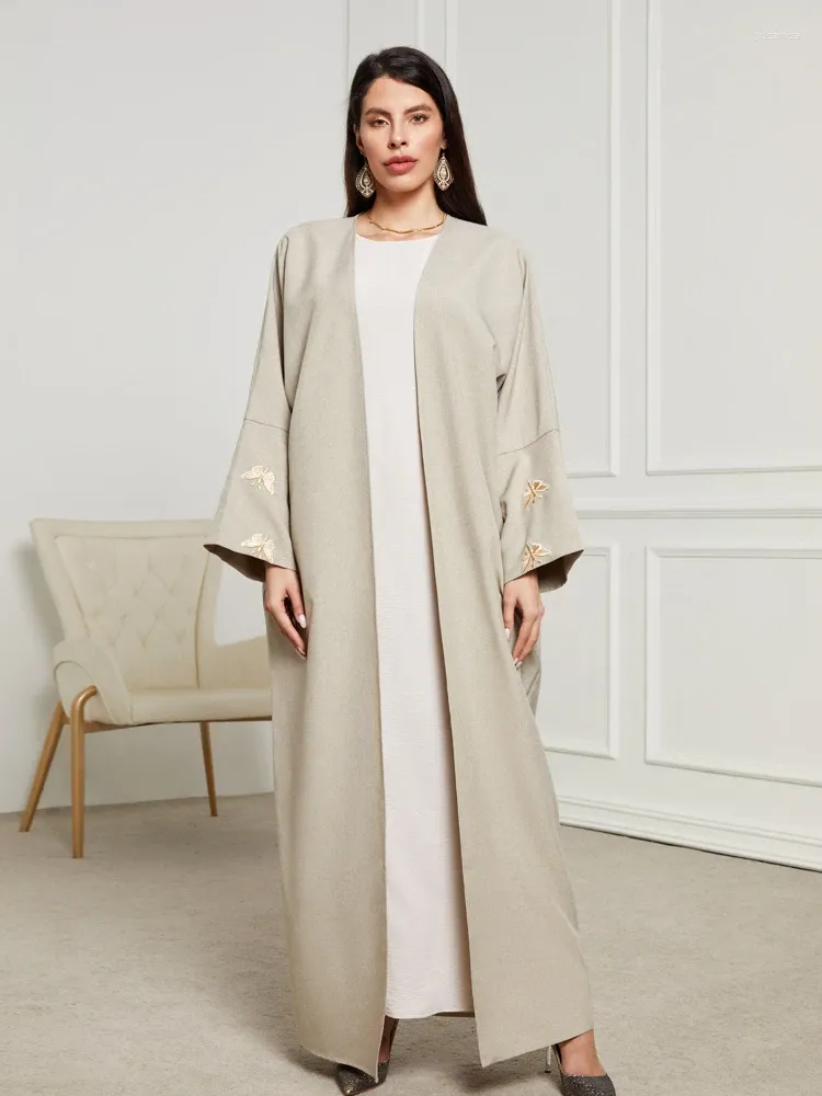 Etniska kläder 2024 Sommarfjäril broderad Abaya Kimono Dubai Luxury Muslim Kaftan klänning Damen Caftan Abayas för kvinnor