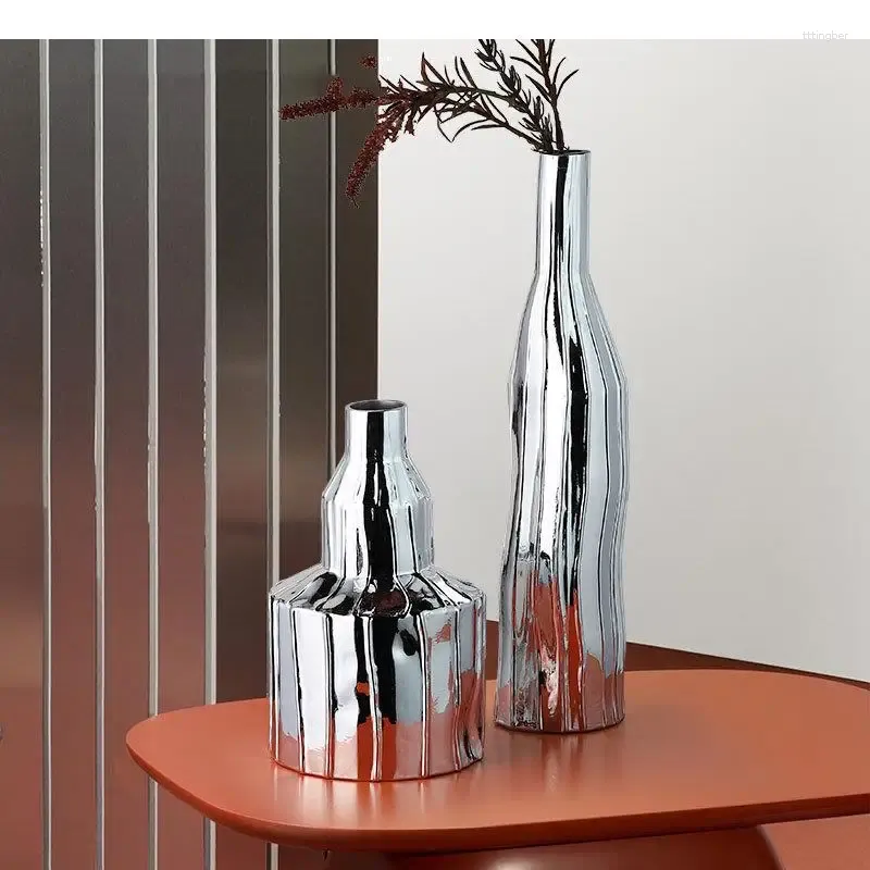 Vase銀メッキのツイストクラフトセラミック花瓶デスク装飾抽象的な花の植木鉢の装飾的なアレンジメント