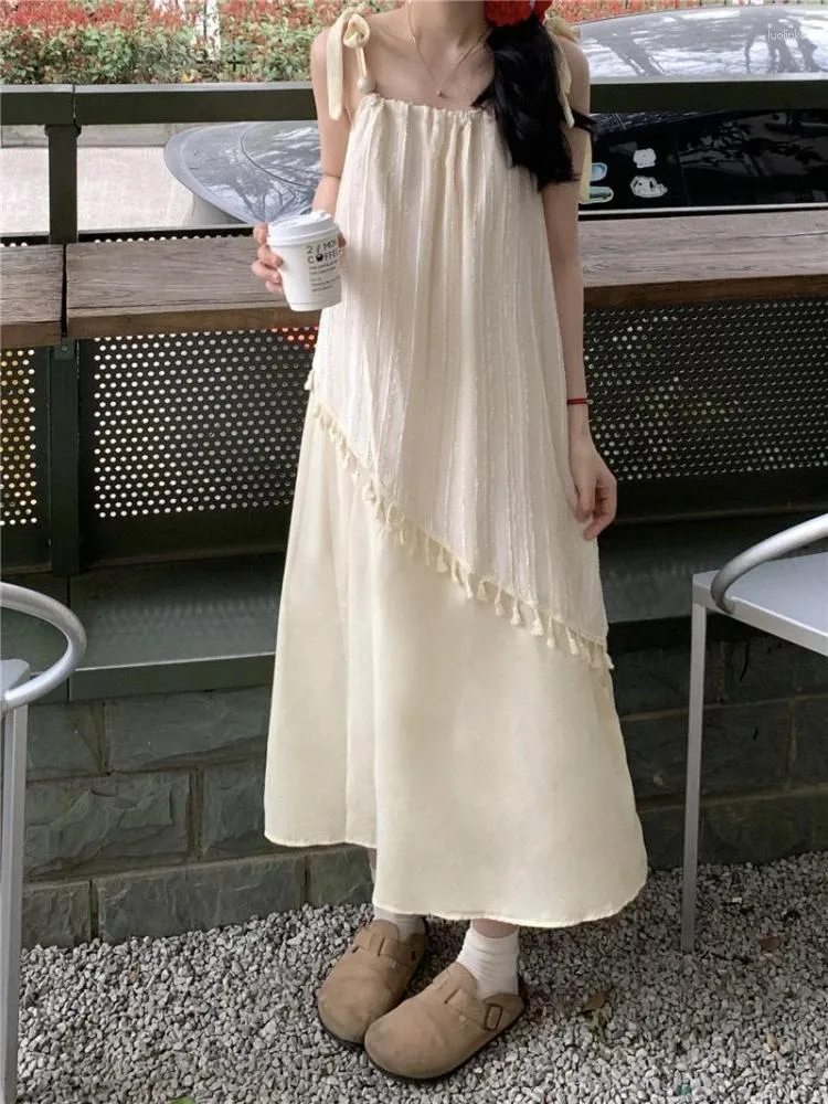 Robes décontractées Deeptown Bohemian Beige longue robe de villégiature Femme Femme coréenne Style mignon glands sans manches vacances Vestidos de plage doux