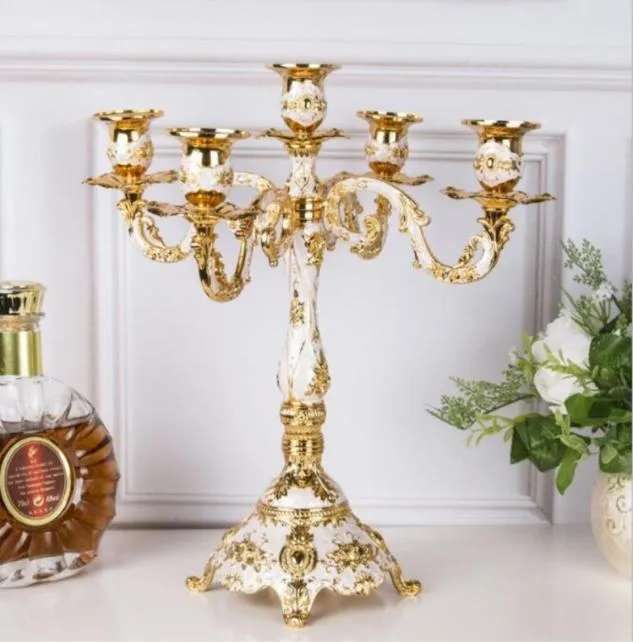 Porta di candele ecofriendly 5 armi lucido Candelabra golden Romantico e di lusso Metal per eventi di nozze o decorazioni per feste2342019