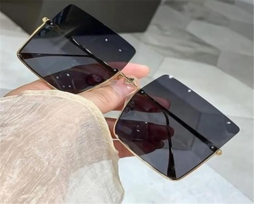 Luxury Grand Half-Frame Square Sunglasses Femmes rétro Metal Sun Sunes Men Gradient Ocean Lens Shades Eyewear Femme4065239