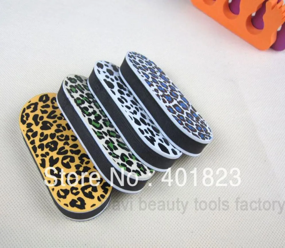 Fichier de ongles de tampon 20pcslot léopard Imprimer le fichier de brillance de tampon pour les nail art kits de manucure de soins des ongles BF025017925707