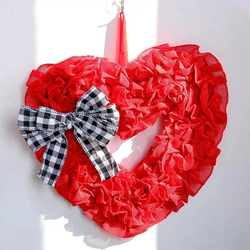 Decoratieve bloemen voordeur krans hartvormige ornament romantisch decor bord valentijnsdag boog lint voor verjaardag