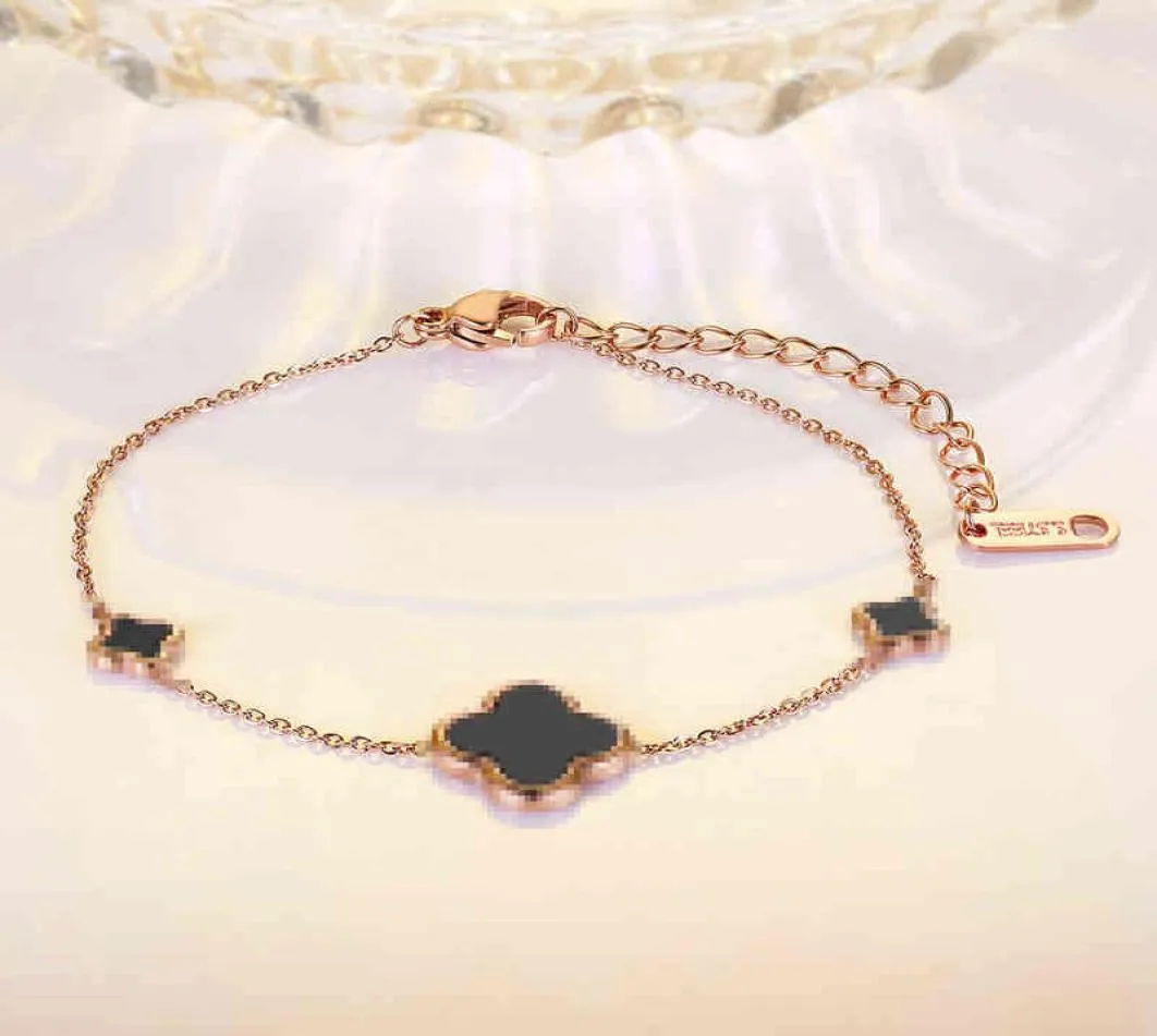 Korean Version of 18k Rose Gold Fourleaf Clover Bracelet for Girls Black Epoxy Titanium Steel Jewelry4818052