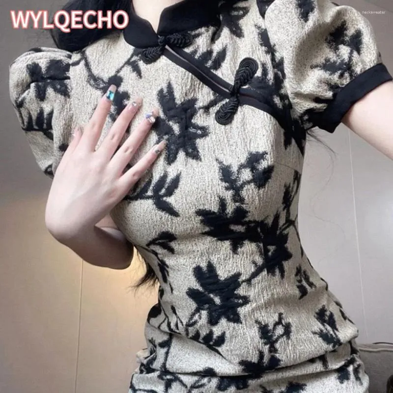 Ethnische Kleidung 2024 Retro verbesserte chinesische Stil Daily Cheongsam Kleid exquisite florale Jacquard Short Vestido Stand Collar Button