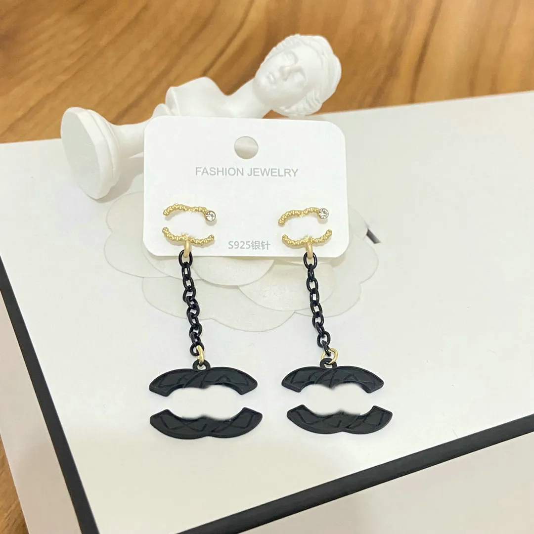 Boucles d'oreilles Designer Lettre de marque Black Boucles d'oreilles Bijoux Fashion Bijoux Femmes Femme Gift Engagement de mariage