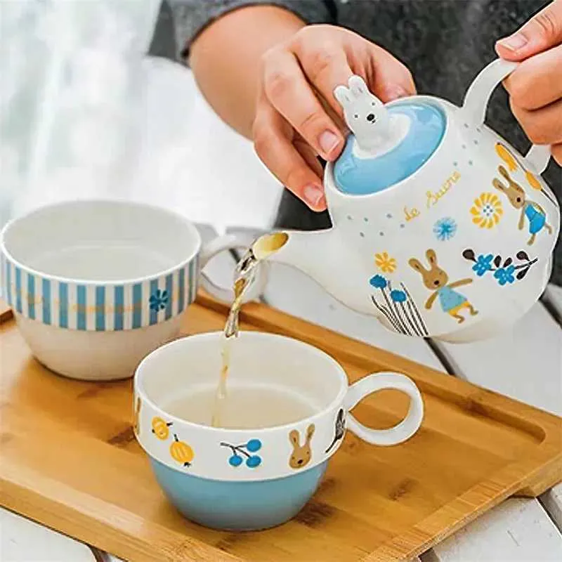 Conjuntos de teaware Cerâmica Cupo da xícara de bule de camadas conjunto coreano Cartoon porcelana Conjunto de chá de café usails de bebida 1 panela 2 xícaras de chá de chá chaleira de café