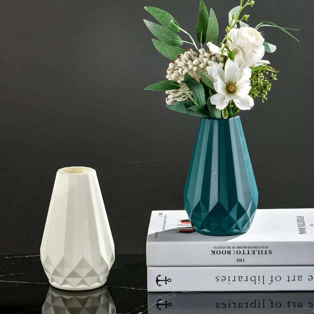 Diamond Shaped Flower Vase Fashion Imitation Ceramic Plastic Pot Nordic Style Modern Arrangement Living Room 240426