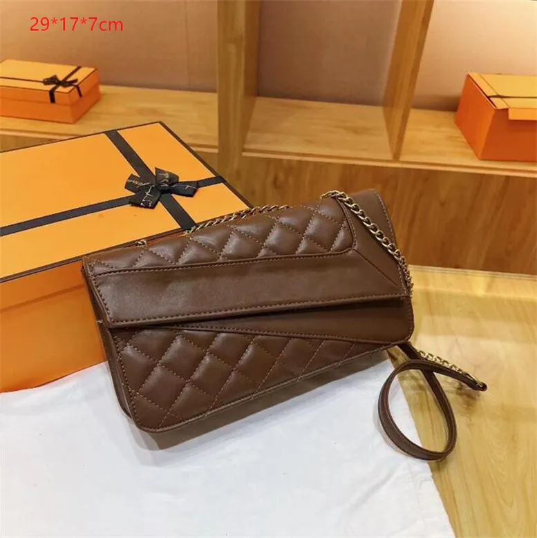 Barn Pretty Coachity Luxury Girls Handväskor Mini Purse Tygväskor för barn Fashion Designers Blomma One Messenger Handbag Round Cake Bag C