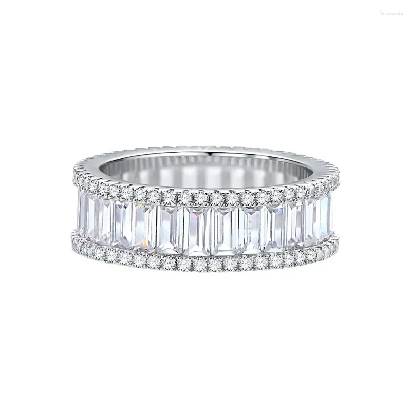 CLUSTER RINGS 2024 Produit: Zircone rectangulaire Zirconia Full Diamond Pairing incrusté pour la mode féminine S925 Pure Silver et mode polyvalent