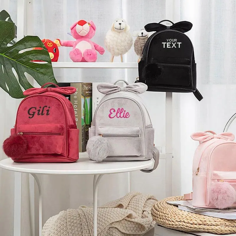 حقيبة ظهر مخصصة على ظهره على Backpack Flannel Travel Bag Student Shopping أي اسم Plush Girls Gift