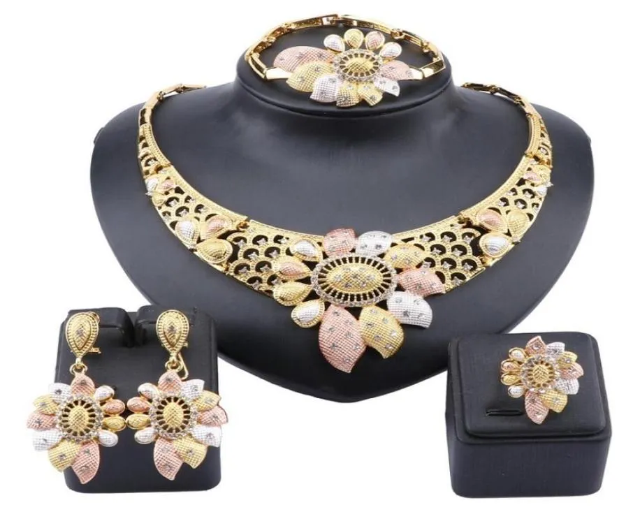 Afrykańskie koraliki Zestaw biżuterii Kobiety austriacki kryształowy moda afrykańska Dubaj Złoty naszyjnik bransoletki pierścionka kolczyka zestawy biżuterii 9857280