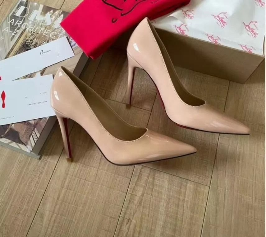 Sapatos de vestido feminino da moda, solos vermelhos, saltos altos de 100 torre, sapatos de festa de casamento, cor nua clássica, fábrica vermelha, super grande desconto