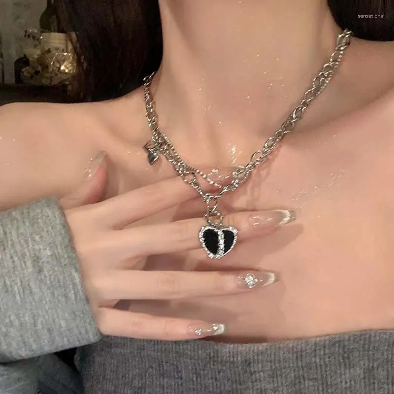 Подвесные ожерелья Y2K Черное кристаллическое ожерелье расщепления сердца для женщин панк двойной клавис