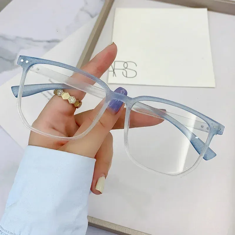 Transparente Computergläser Rahmen Frauen Männer Antiblau leichte Brillen blockieren optisches Spektakel Eyegas Square 240425