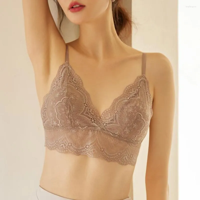 Bras Silk Lace Bra Pure Mulberry doublure non-fil Détalable Pad Girl Brassih Brass Brassable Anti-allergy Wholesale Drop