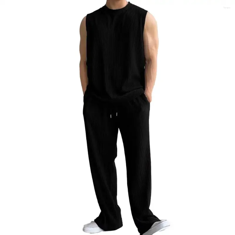 Tracce maschili outfit casual fitness canotta estate pantaloni a gamba set con gilet o collo d'acqua senza maniche permanente.