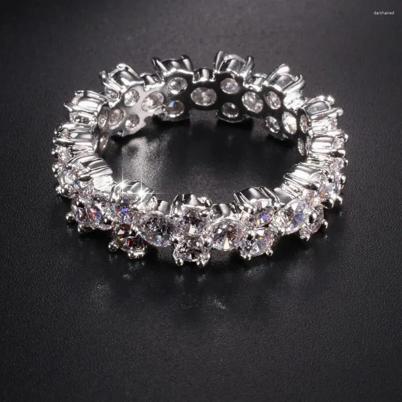 Cluster Rings Luxury 4CT Ladies Round C 925 Sterling Silver Eternity Band Engagement Wedding Ring Diamond Simulated Platinum Storlek 5 6 7 8 9