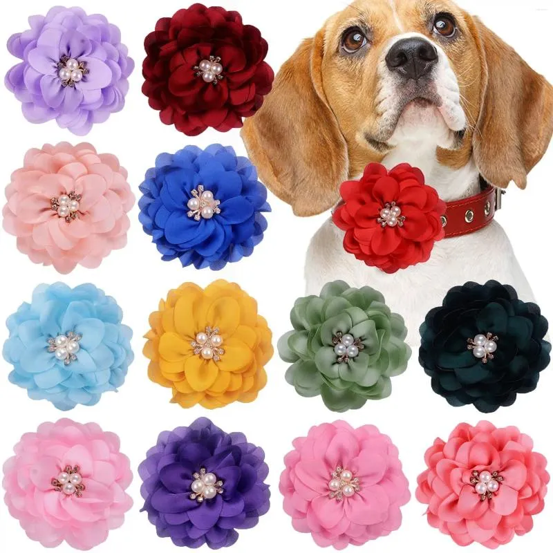 Hundekleidung 50/100pcs Blumenkragen Slidsable Bowties Collar Accessoires Diamond Perlen Pet Bogen Vorräte Lieferungen