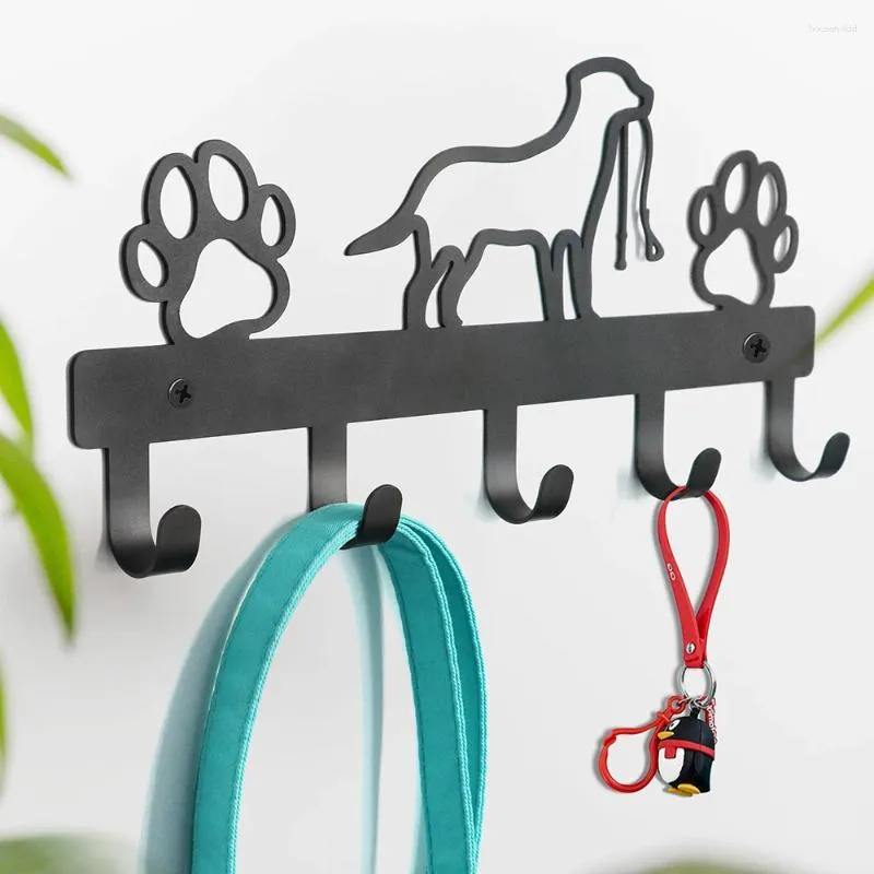 Abbigliamento per cani gancia montata a parete per cani gatti vestiti in metallo nero ganci per ganci per ganci a raggio di accantonamento.