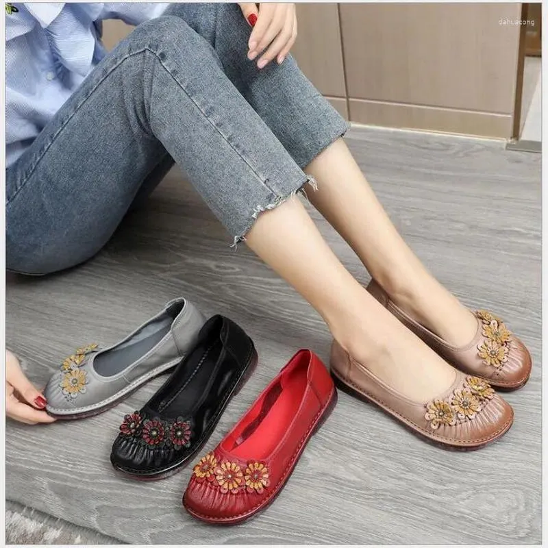 Повседневная обувь Rushiman Women Flats подлинная кожаная кожаная круглая нога Ladies Loafers женские