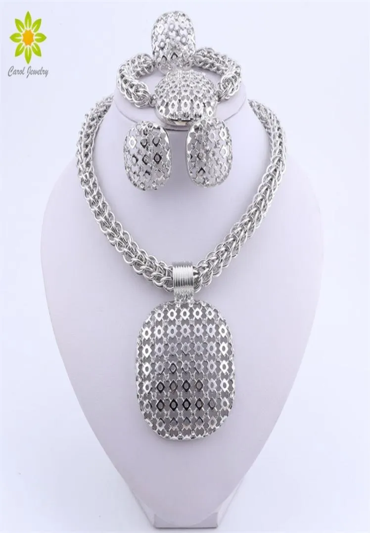 Dubai Silver plaqué de bijoux ensembles femmes Big Pendant Collier Fashion Nigérian Wedding African Crystal Costume Bijoux Bijoux 2202721466