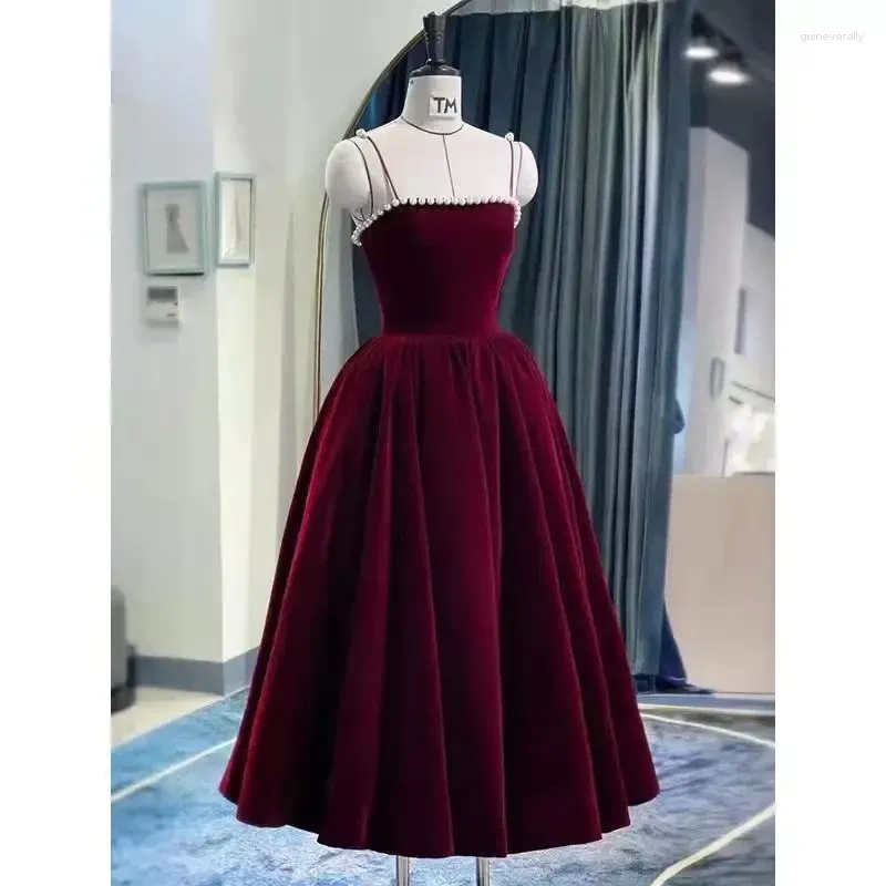 Casual jurken Korejepo Red Party Dress Licht Mature Style Unieke luxueuze jaarlijkse Toasting Suspecter Long Beautiful Romantic Vestido