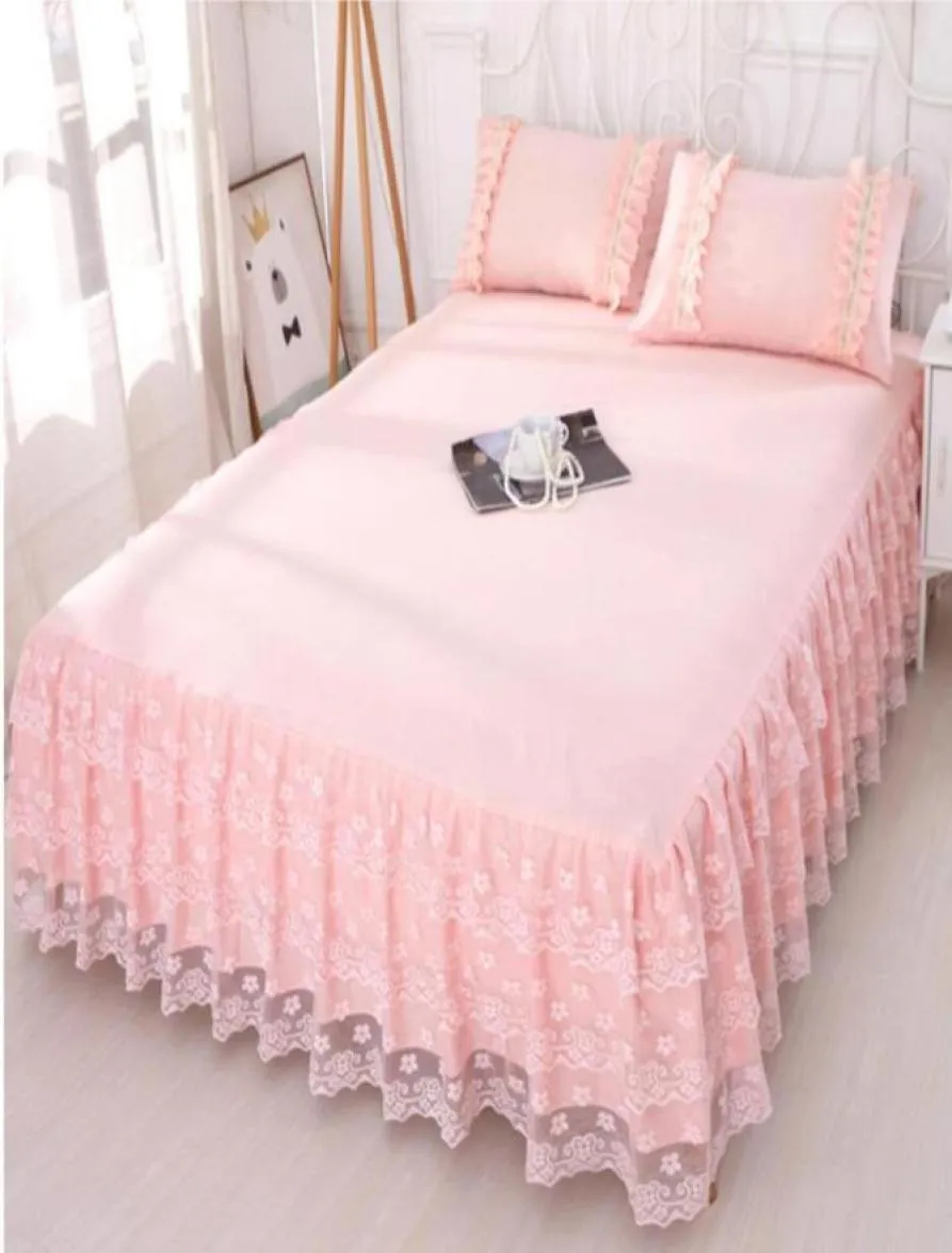 Lit de literie en dentelle rose jupe 13pcs Lit de lit de princesse romantique