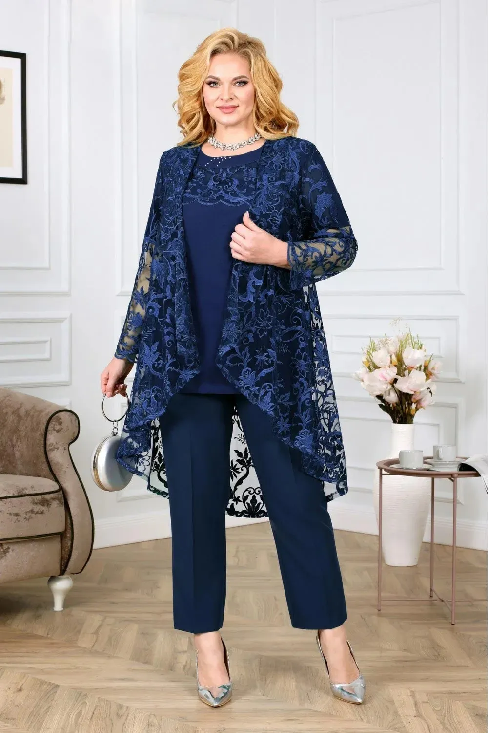 Elegant Navy Lace Mother of the Bride Dress Long Sleeve Jacket Plus Size Wedding Guest Dress