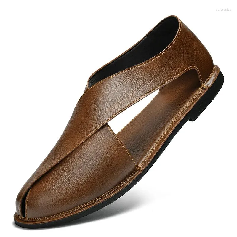 Sandals Men's Retro Summer classique véritable fibre de cuir à moitié traînée Solie Sole de plage Chaussures décontractées pour l'homme