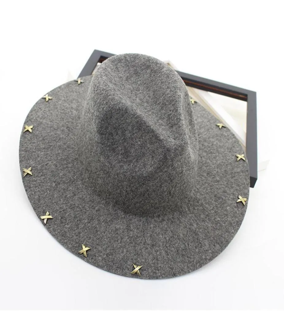 Largeur laine de laine en feuilles fedora chapeaux jazz rivets décor femmes hommes panama style trilby cow-boy cap de mode unisexe joueur hat9799826