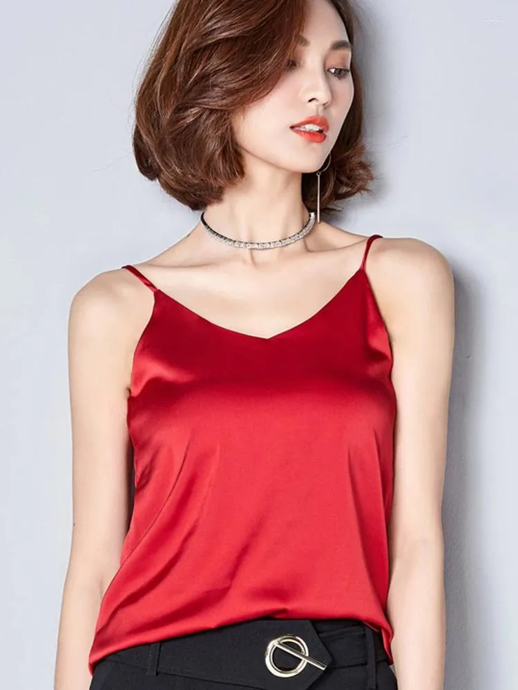 Kvinnors tankar 2024 Summer Sexig satin Silk Tank Topps Kvinnlig band Basic Spaghetti Women Sleeveless Camisole Camis Vest Green Red