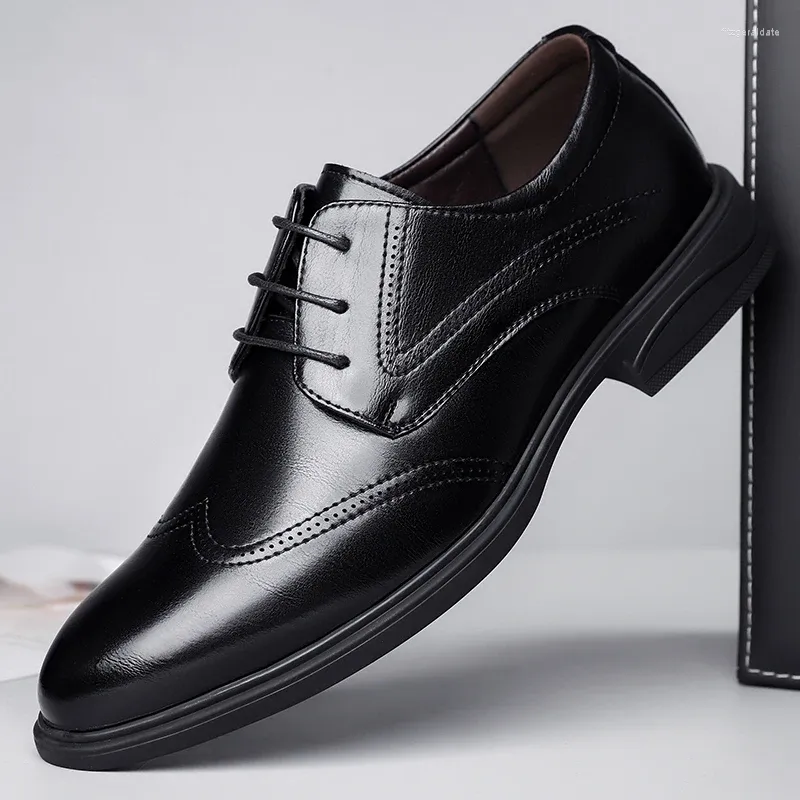 Lässige Schuhe Schwarze Leder Männer formelles Büro Oxfords Schnürung eleganter Hochzeitsgeschäftskleid handgefertigt