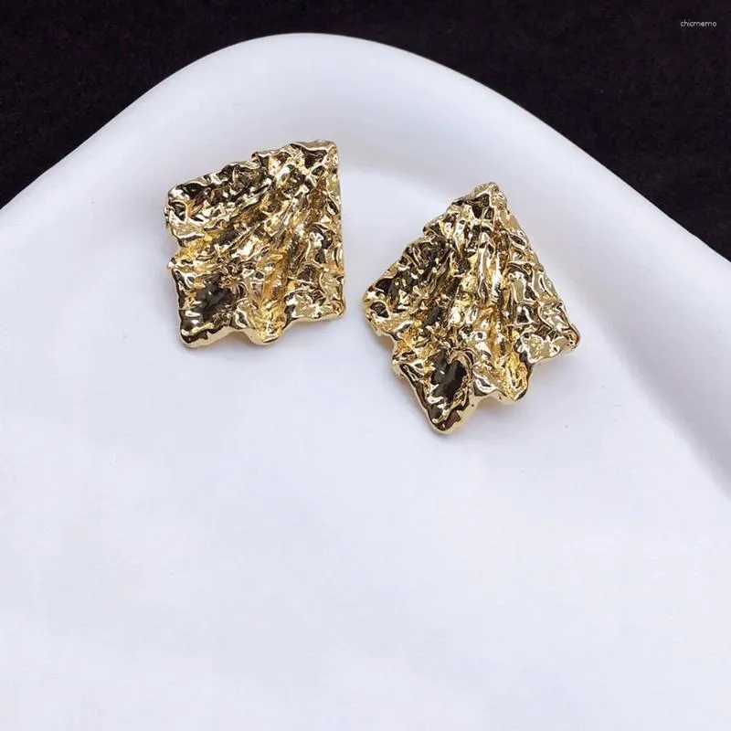 Boucles d'oreilles Fake Piercing Gold plaqué Géométrique Clip carré pour les femmes Bijoux Punk Metal vintage Fashion Not Perced Ear