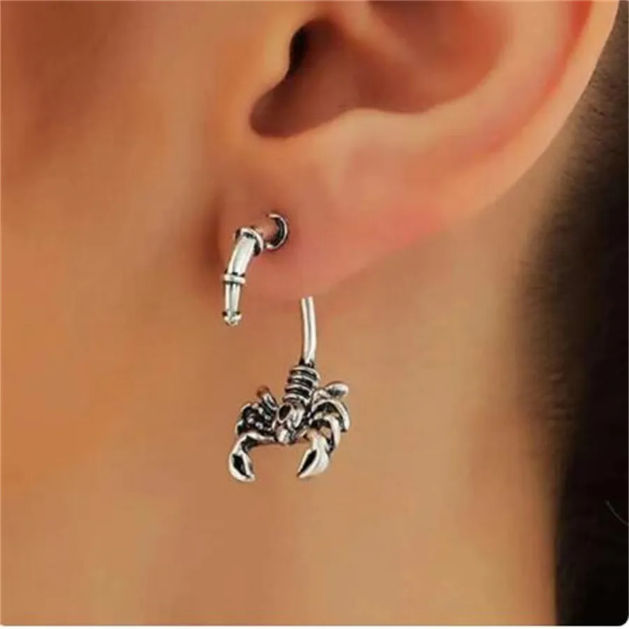 Nouveau dans la mode vintage hip hop punk argent couleur scorpion oreille étalon boucles d'oreilles pour femmes accessoires de bijoux masculins AB138