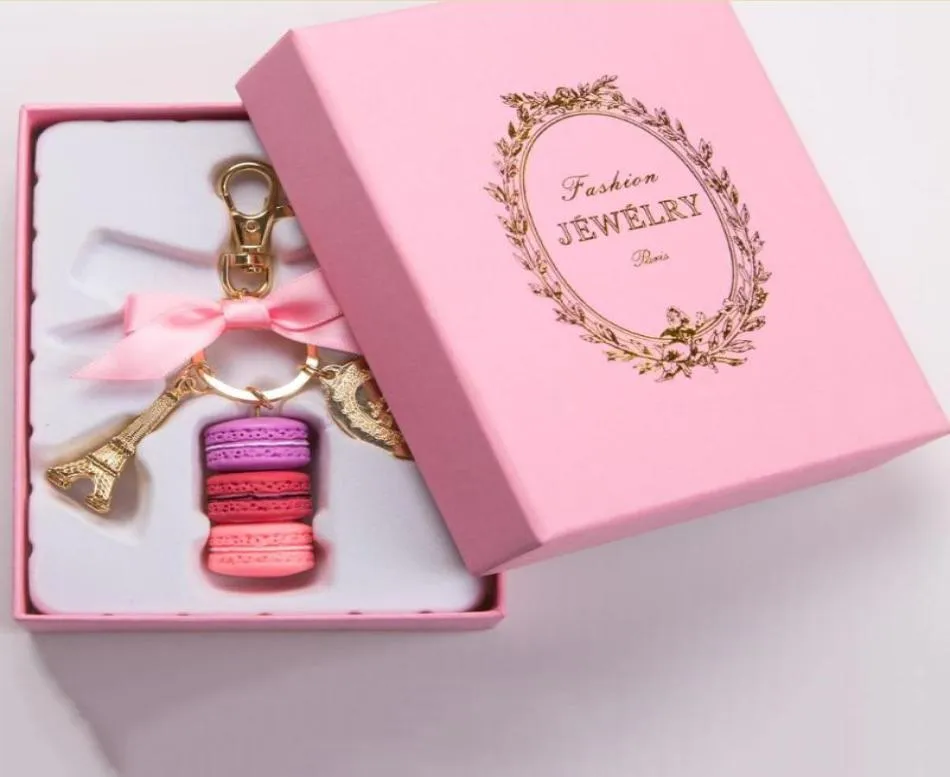 Chavedias liga de moda Eiffel Tower Macaron Cake Keychain Temperamento Ladies Bag Decoration Charm Car With Gift Box1273609