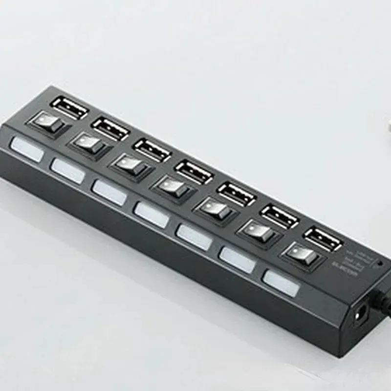 Hoge kwaliteit 7 USB2.0 Uitschakels Kleine splitter -schakelaar en batterijbox met USB -poort voor LED Light Up Kit Building Model