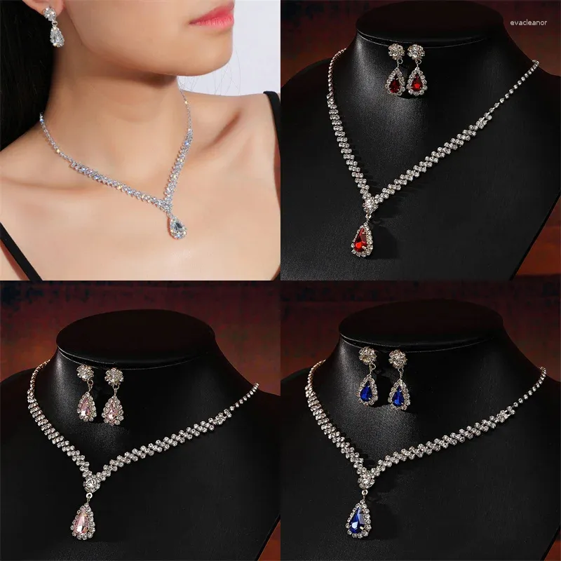 Orecchini di collana set lacrima da sposa stile gioiello strass per il matrimonio sposa scintillante