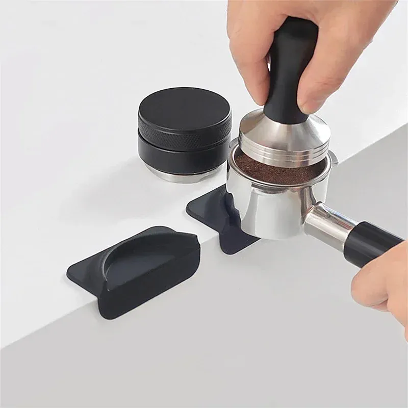 Universal Espresso Coffee Tampers Mat Station Press knoeien Handelaar hoekkussen Siliconen Coffeeware Tamping Barista WDT Tool Y240416