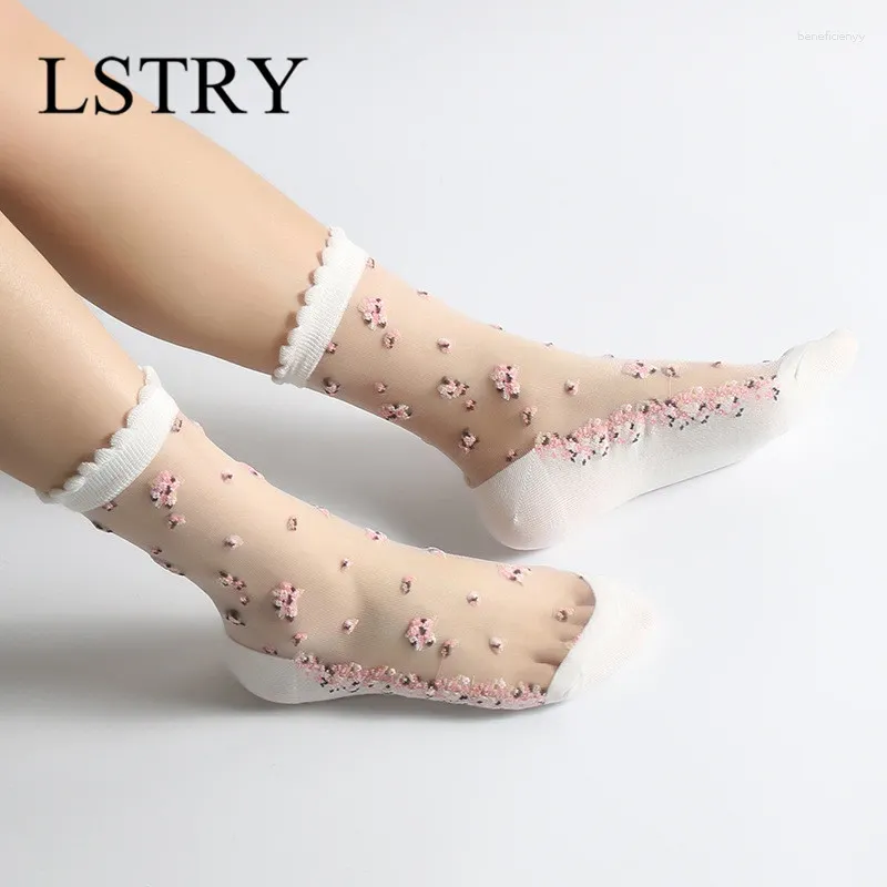 Chaussettes de femmes coréenes de la mode d'été LSTRIE UltraHin Transparent en dentelle en soie cristal rose fleur élastique courte femelle cool