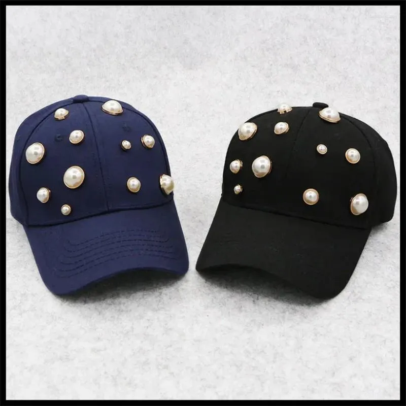 Ball Caps 202405-Shi Ins Chic Designer Pearl Button Lady Baseball Hat Women Women Leisure Visors Cap
