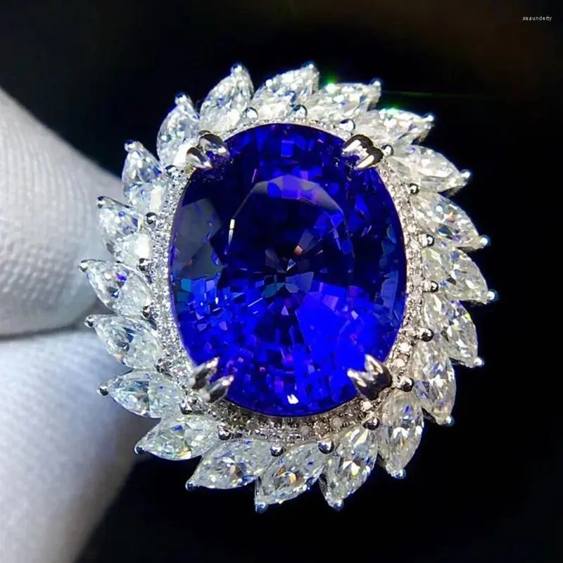 Clusterringe Luxus 5S Blue Crystal Sapphire Topaz Gemstones Diamonds für Frauen 18K Weiß Gold gefüllt Fine Juwely Party Accessoire