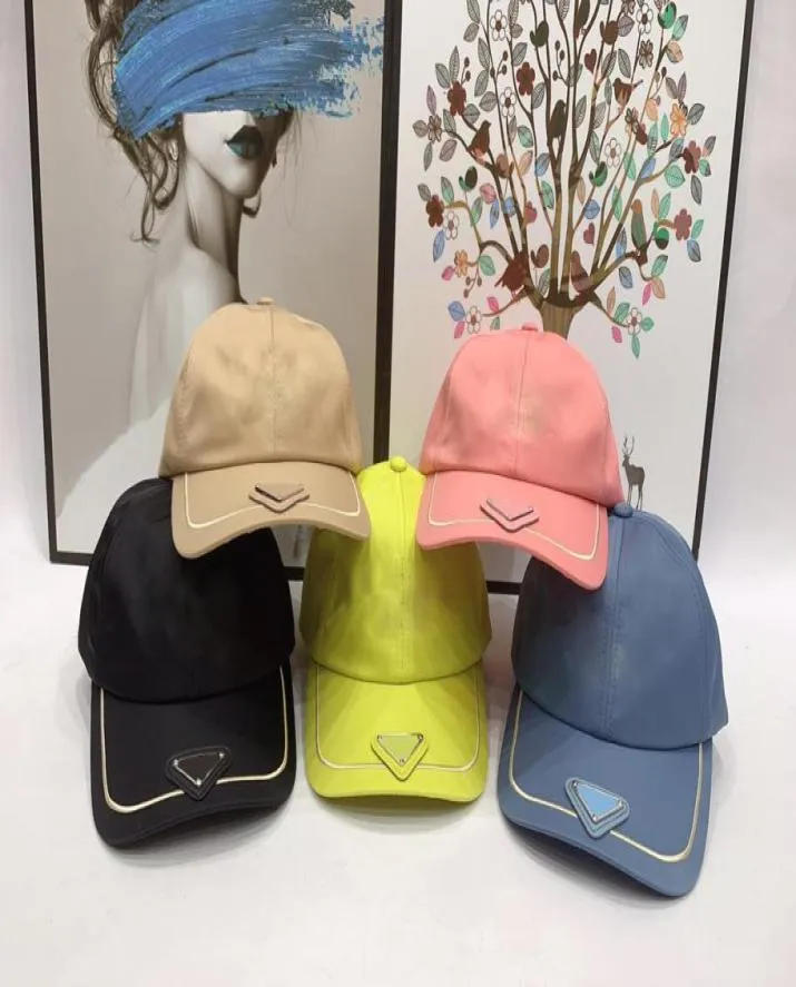 커플 디자이너 볼 캡 사탕 컬러 메탈 트라이앵글 편지 Casquette Travel Street Popogry 선물 선물 Hatsdesigner Hat4889772