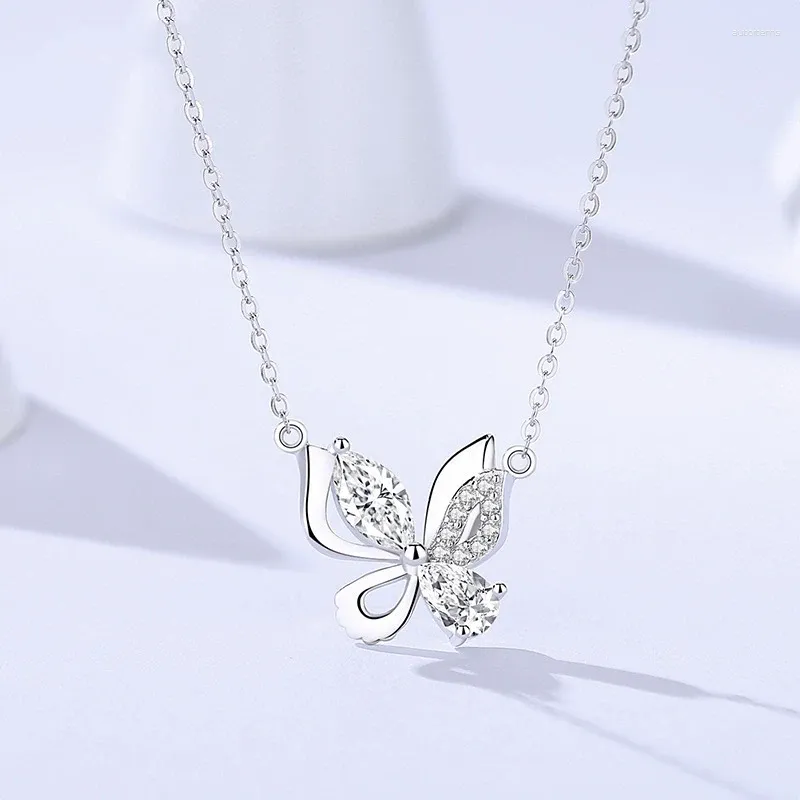 Hangers S925 Sterling Silver Butterfly Necklace Dames Mode veelzijdige licht Luxe Zirkoon slircon slik keten Girls Feest Verjaardagscadeau