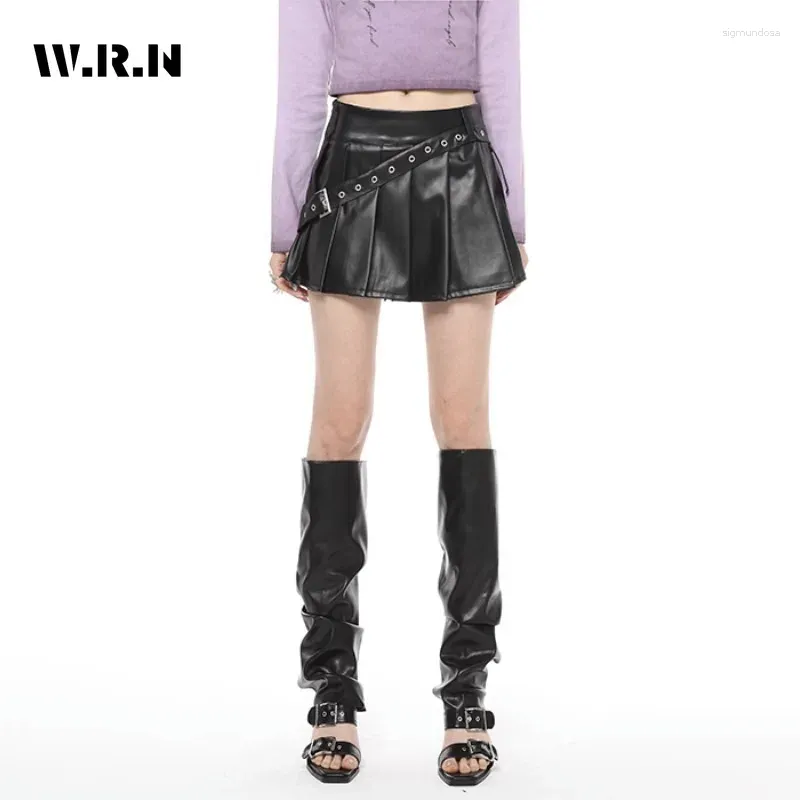 Skirts 2024 Autumn Sweet Gothic Solid Color Belted Design Women Casual High Waist Slim Moto Bike Leather Pleated Mini Skirt